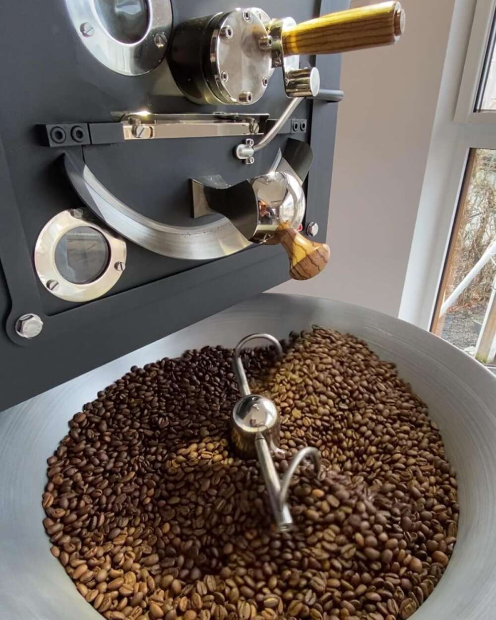 白金珈琲（プラチナコーヒー）ロースター